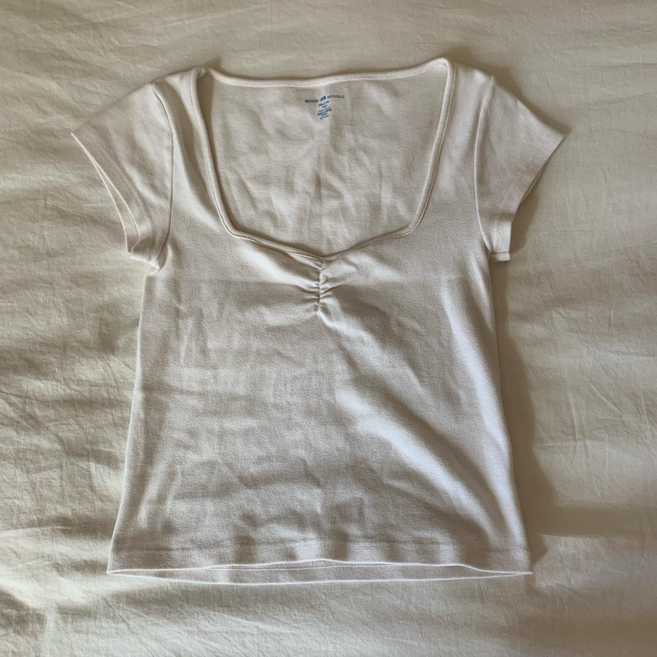 brandy melville mabel top in white, Women's Fashion, Tops, Other Tops on  Carousell