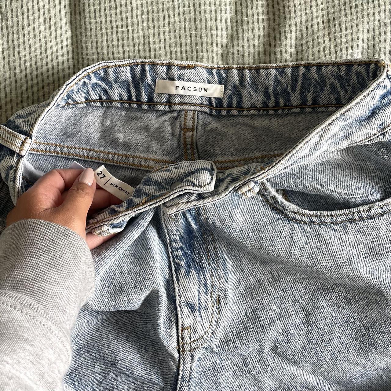 90s PACSUN LIGHT BLUE DENIM MOM SHORTS 🤍, - worn