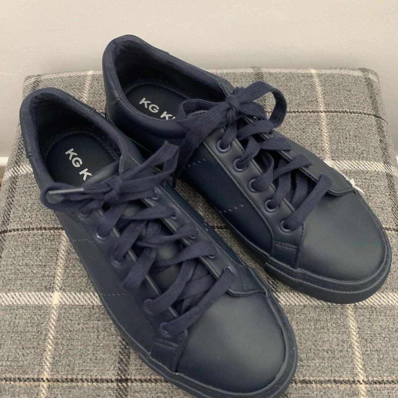 Kurt geiger sale navy trainers