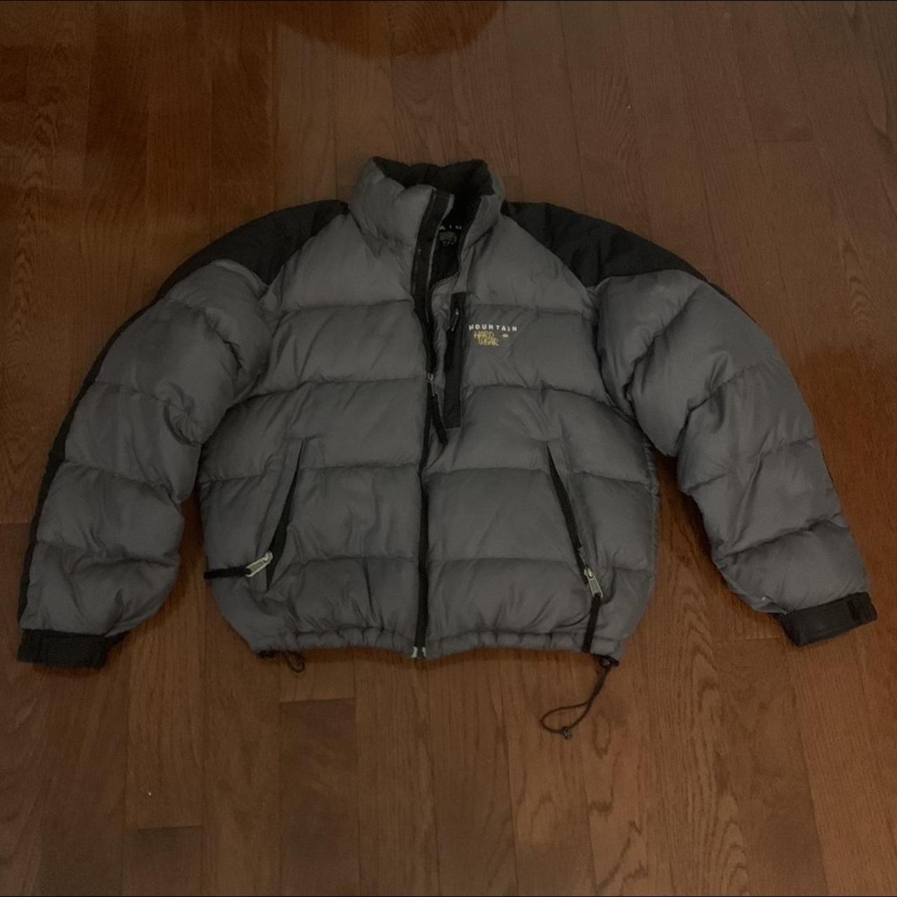 Y2K two-tone mountain hardwear down puffer...