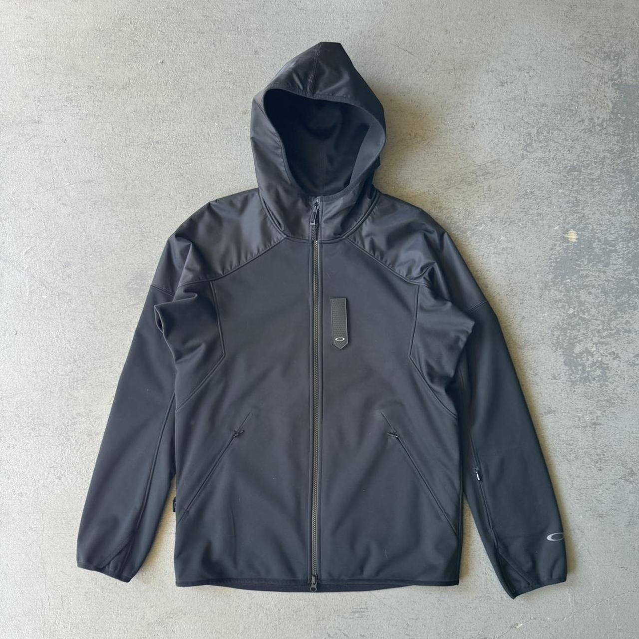 Oakley Men's Jacket - Black - M – Oakley Zip Up hooded jacket Tagged M …
