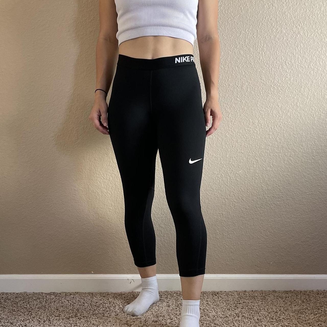 Black Nike Pro Leggings Womens small. In good - Depop