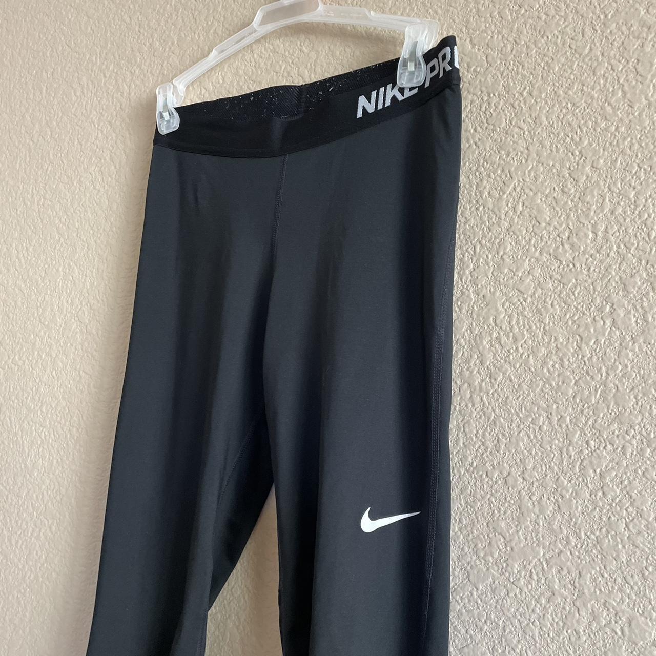 Black Nike Pro Leggings, Womens small. In good