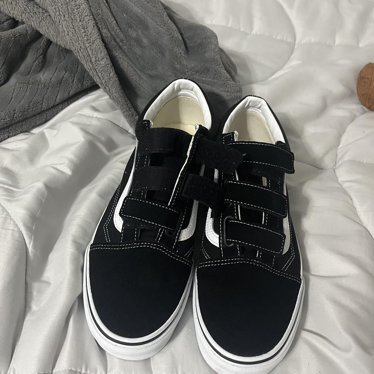 Vans Men's Black and White Trainers (4)