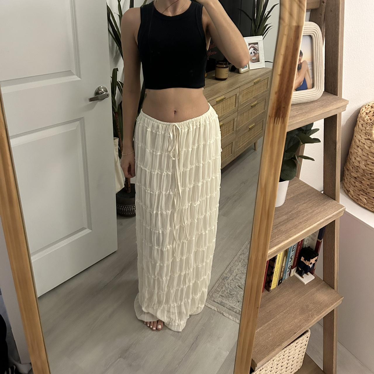 Edikted Women's Skirt - Cream/White - XS – Edikte… - image 1