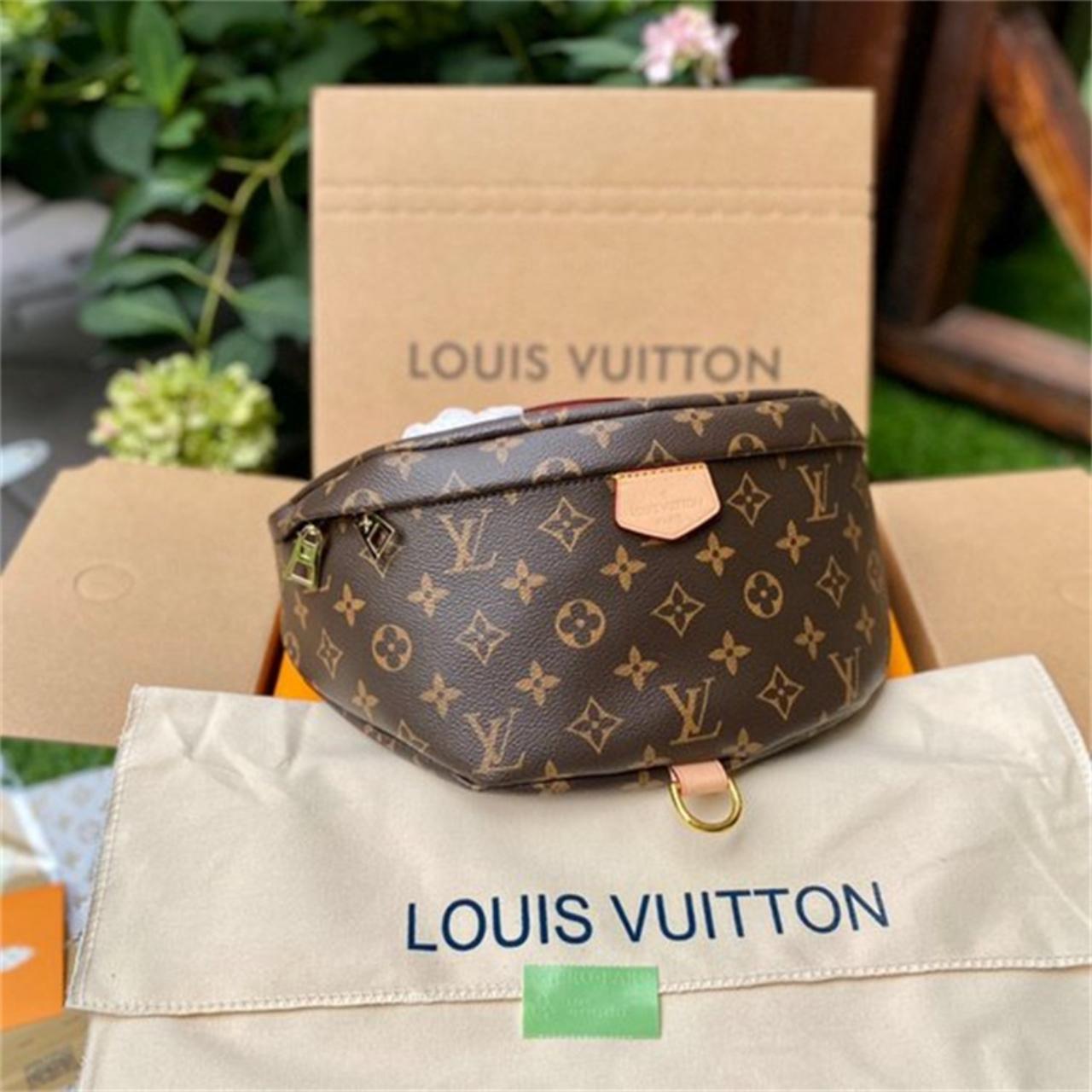 Original Louis Vuitton Purse Box and Dust - Depop