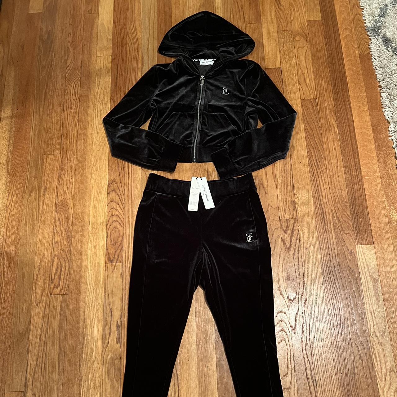 Velour JUICY COUTURE tracksuit set Size small - Depop