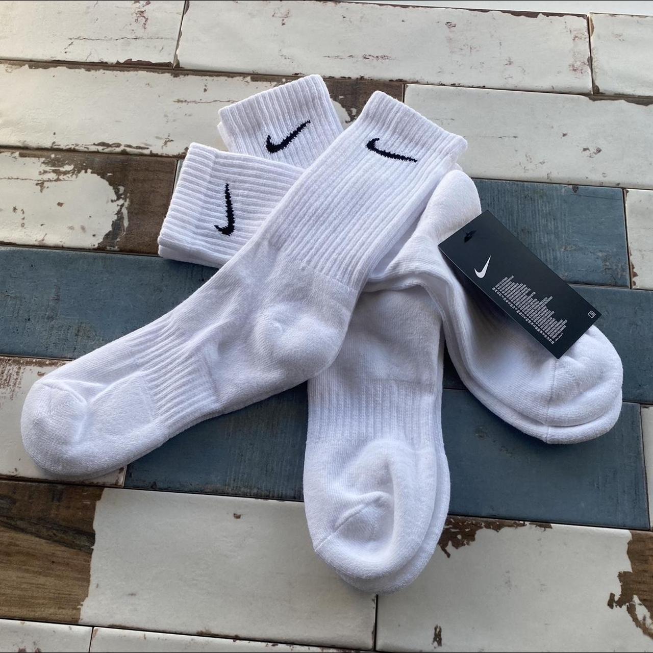 Nike Men's White and Black Socks | Depop