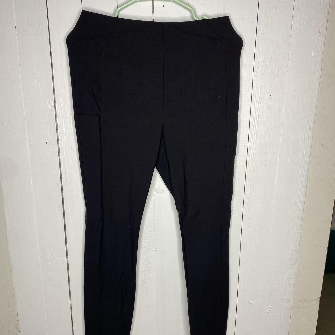 Athleta Women's Black Trousers | Depop