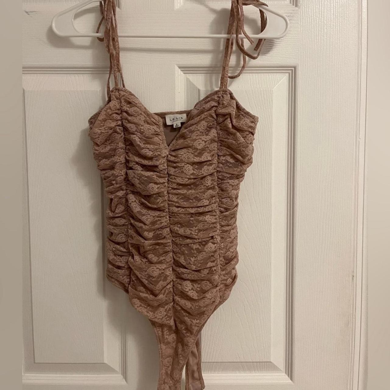 item listed by emilyn226