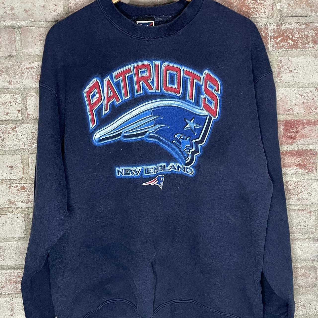 Vintage 90's New England Patriots sweater w/ Wolf - Depop