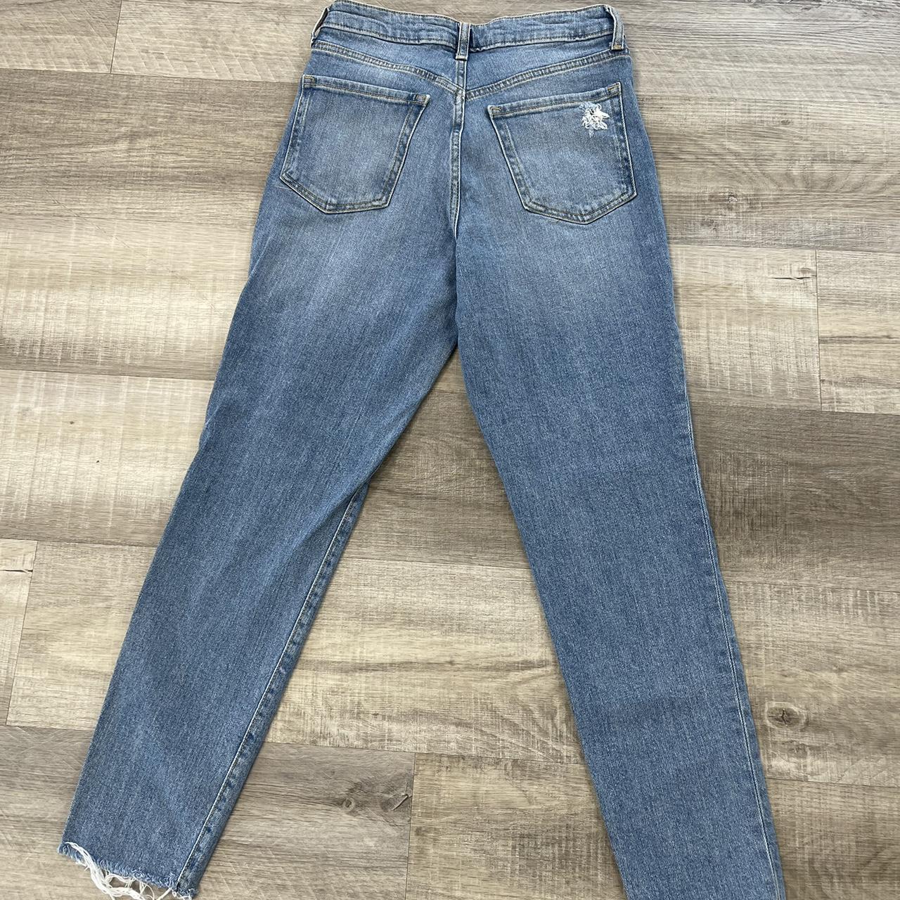 Old Navy OG straight jeans ! High-waisted & very... - Depop