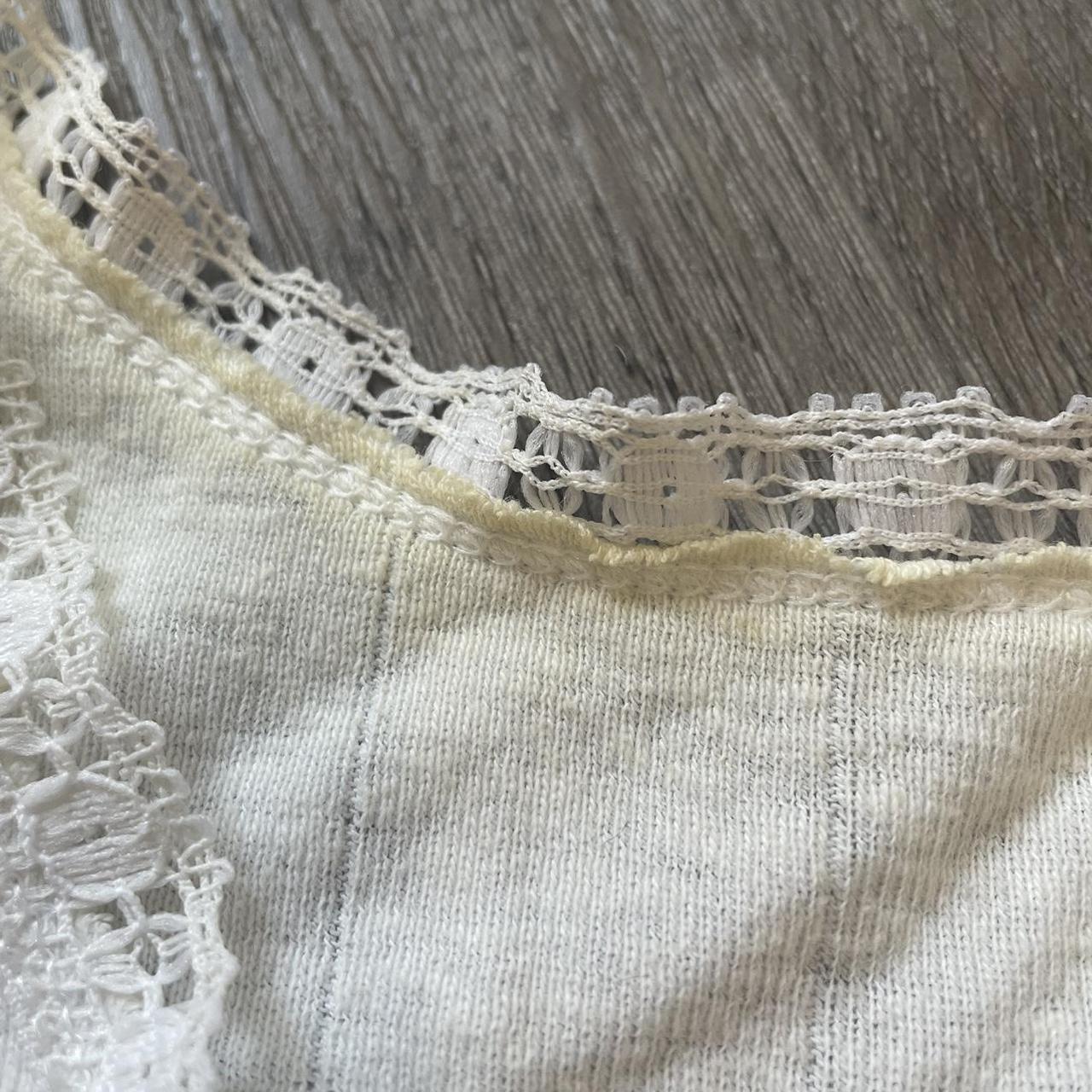 🌱cute vintage white lace cami 🌱 ~ Size : medium /... - Depop