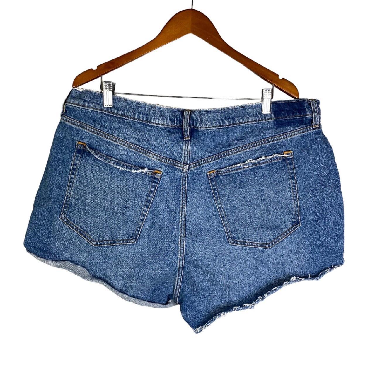 Abercrombie & Fitch Women's Blue Shorts | Depop