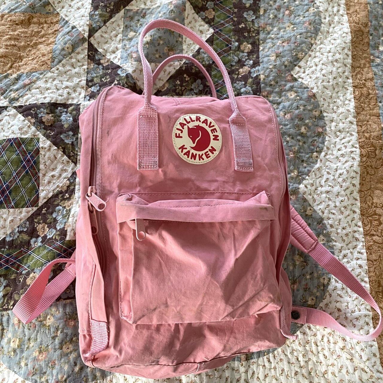 Fjällräven Women's Pink Bag (2)