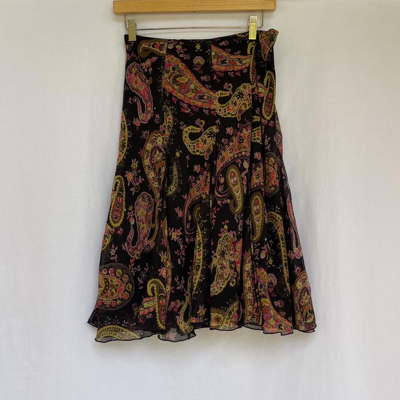 Y2k Paisley Silk Midi Skirt 🖤 The cutest y2k multi... - Depop