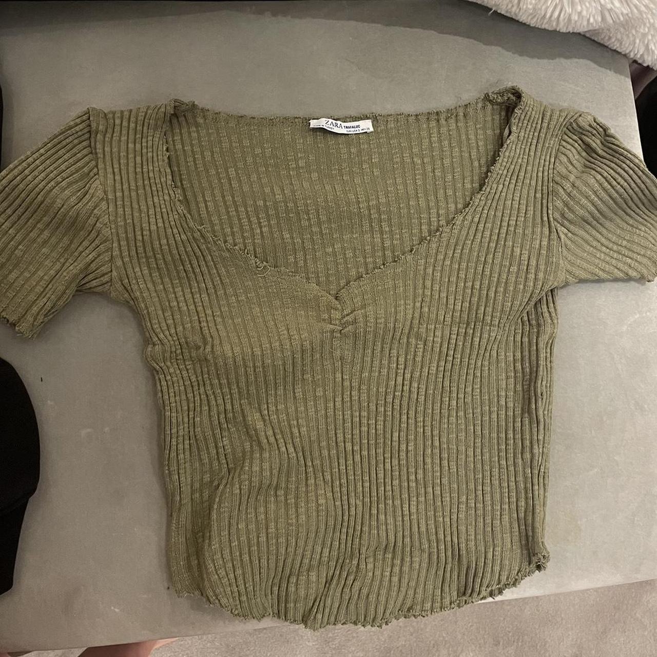 Khaki Zara crop top - Depop