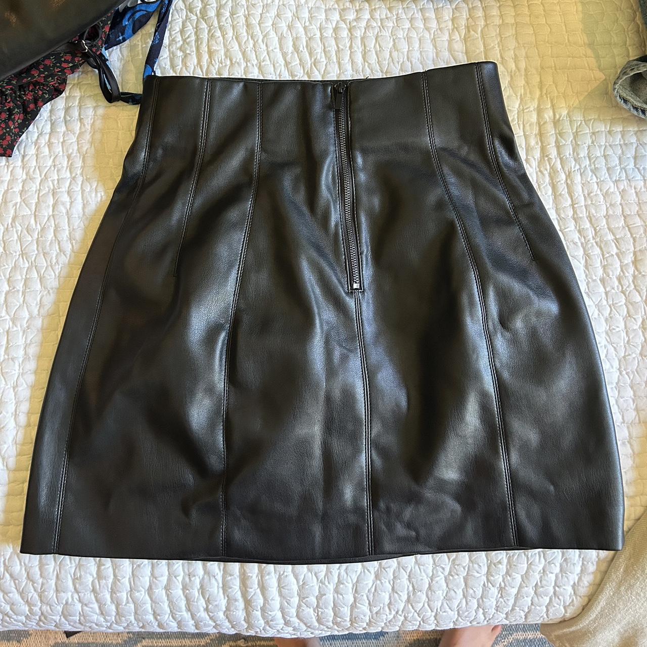 Zara faux leather skirt #leather #fauxleather - Depop