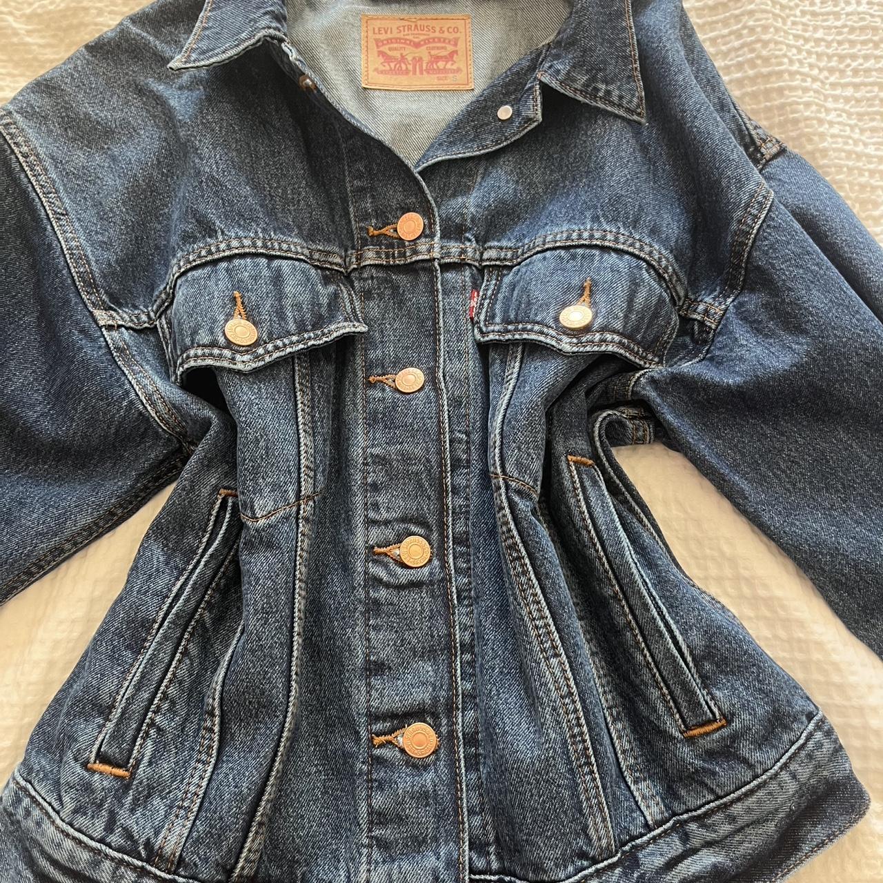 item listed by 444kylee