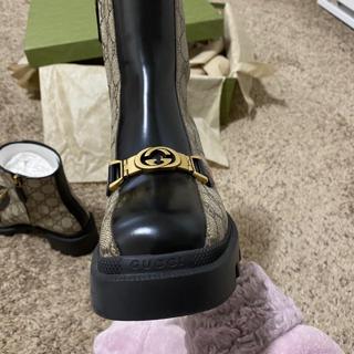 【美品】GUCCI デイジー ノート P5.jpg
