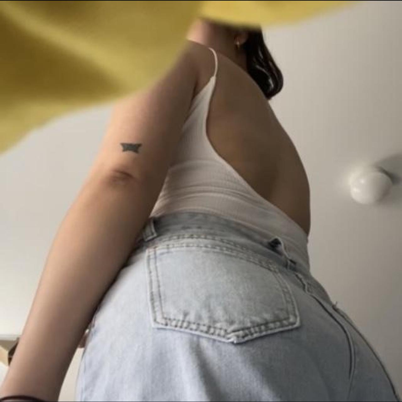 H&M white backless bodysuit size s !.! i gained... Depop