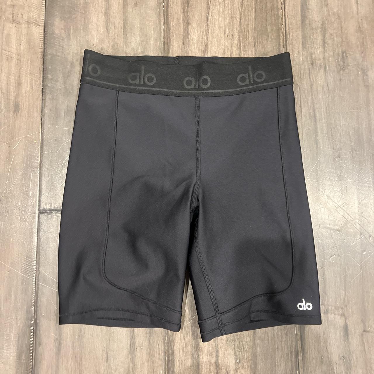 Alo 3in High-Waist Airlift Shorts - never really - Depop