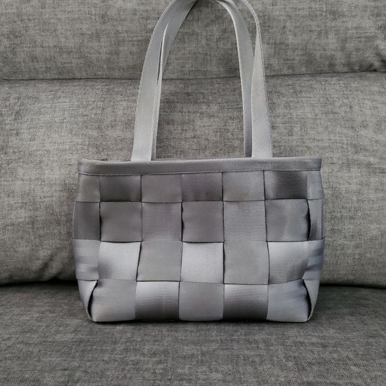 Harvey's Seatbelt Bag Otter Shoulder Bags for Women | Mercari