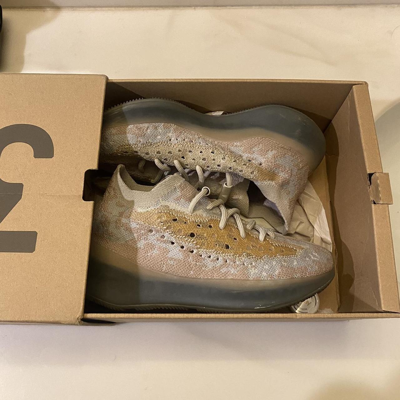 pepper yeezy 380 red laces