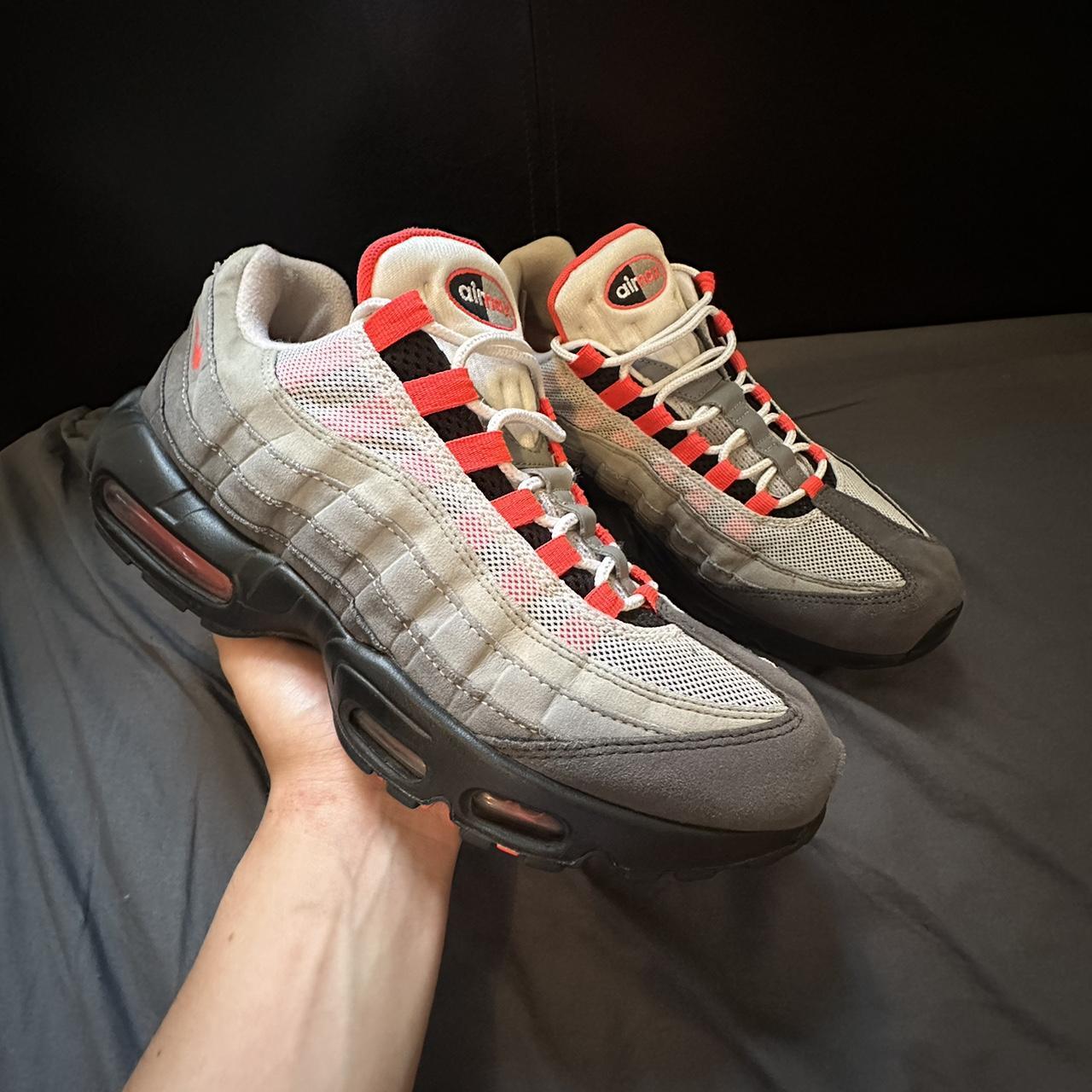 nike 95 solar red