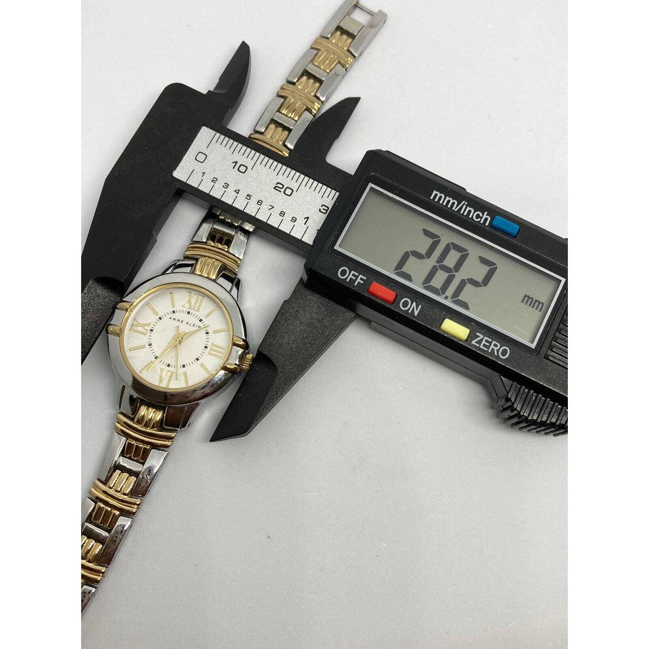 Ladies Anne Klein Y121E watch Great condition