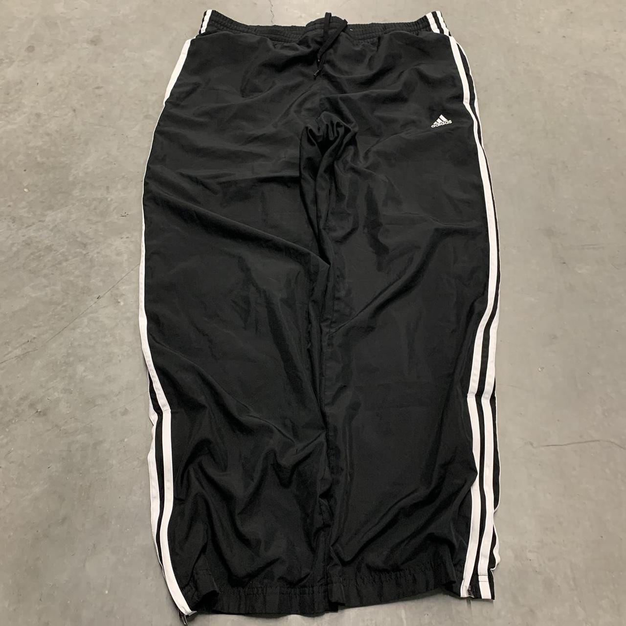 Adidas joggers-y2k - Depop