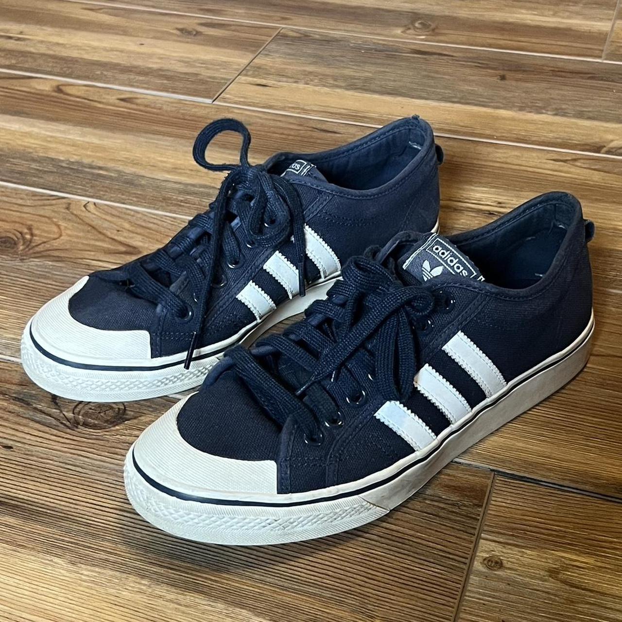 Y2K Adidas Nizza Shoes -size men’s 9.5 -not worn... - Depop