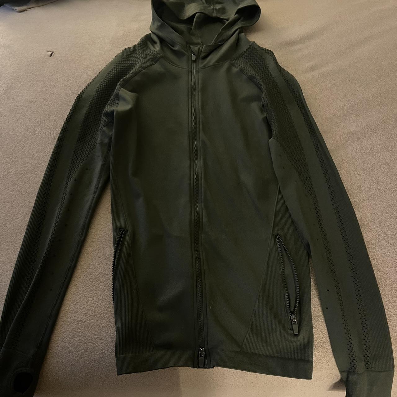 item listed by phuongfiscella