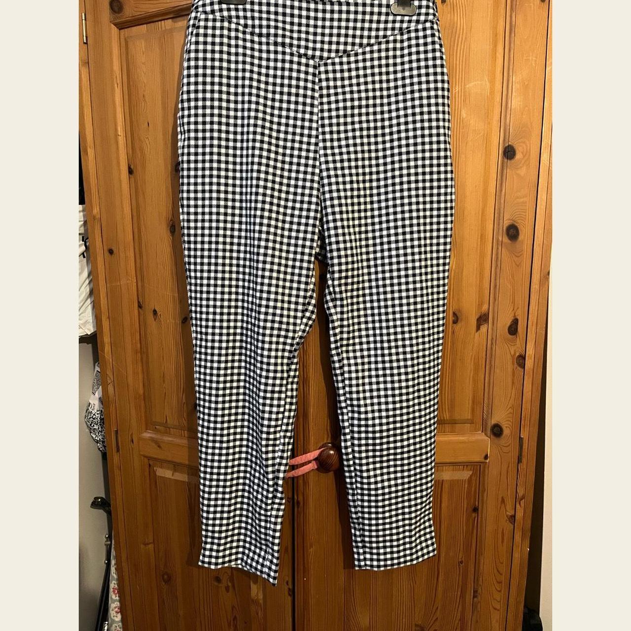 Women's White and Black Trousers | Depop