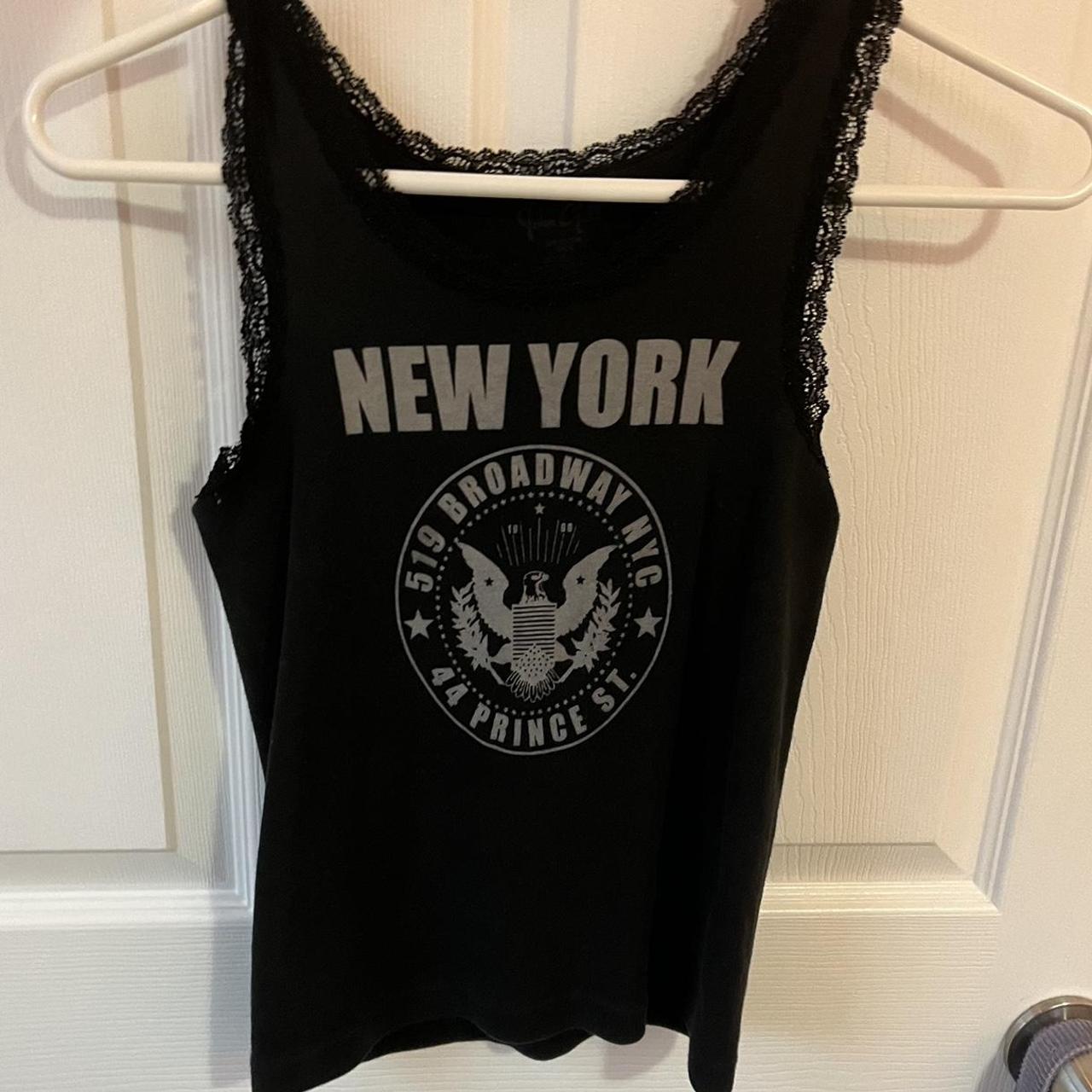 ﾟﾟ･｡･ﾟﾟ｡ ﾟ。brandy melville new york ronnie tank... Depop