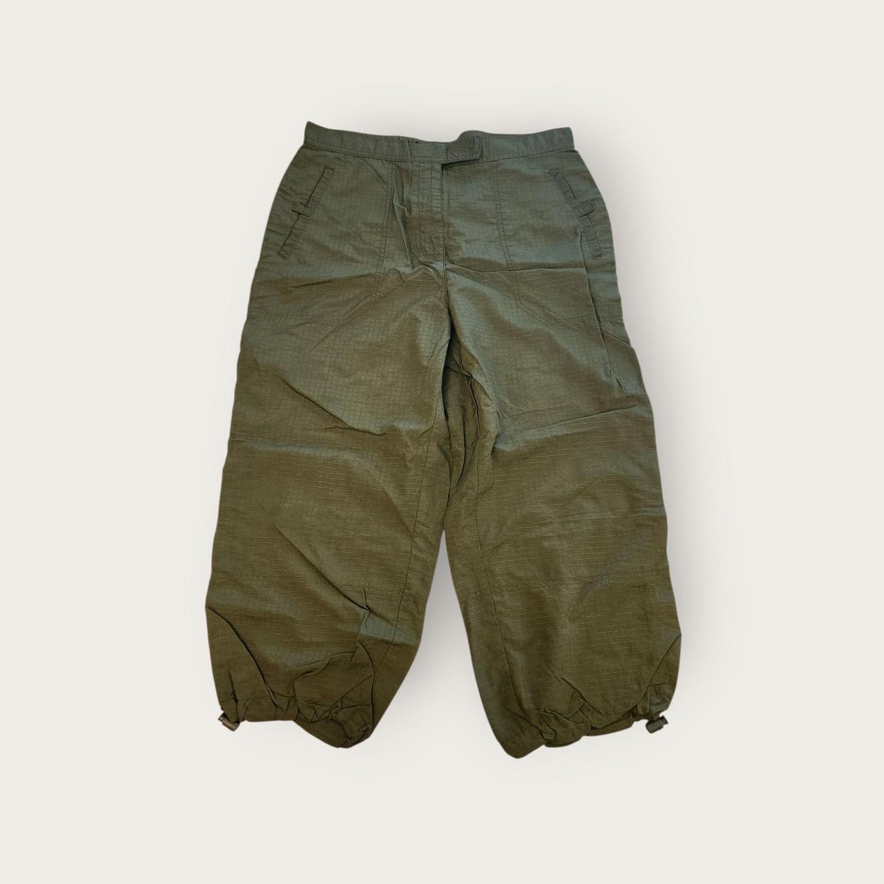 item listed by twodropshop