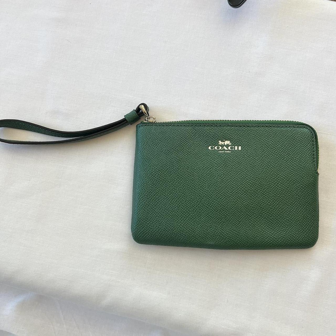 Ultimate Guide to the Emerald Green Coach Wallet