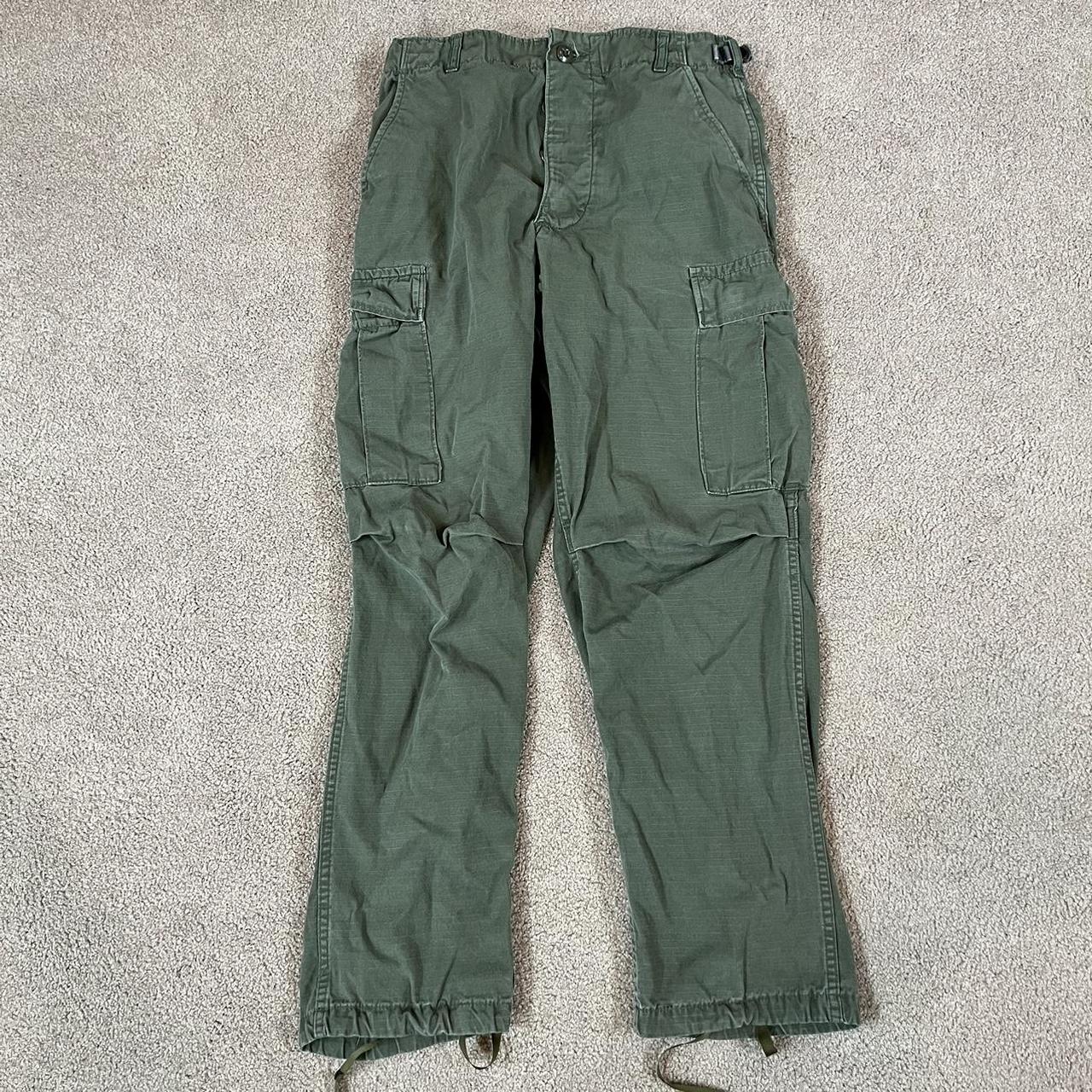 90's Olive Green Cargo Pocket Military Pants Size... - Depop
