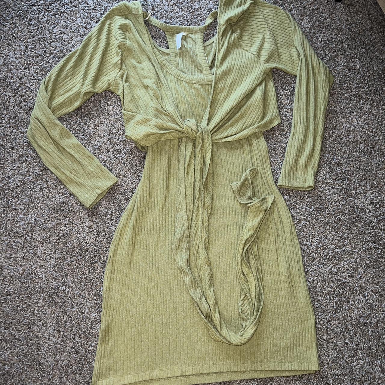 Anthropologie Women's Green Dress | Depop