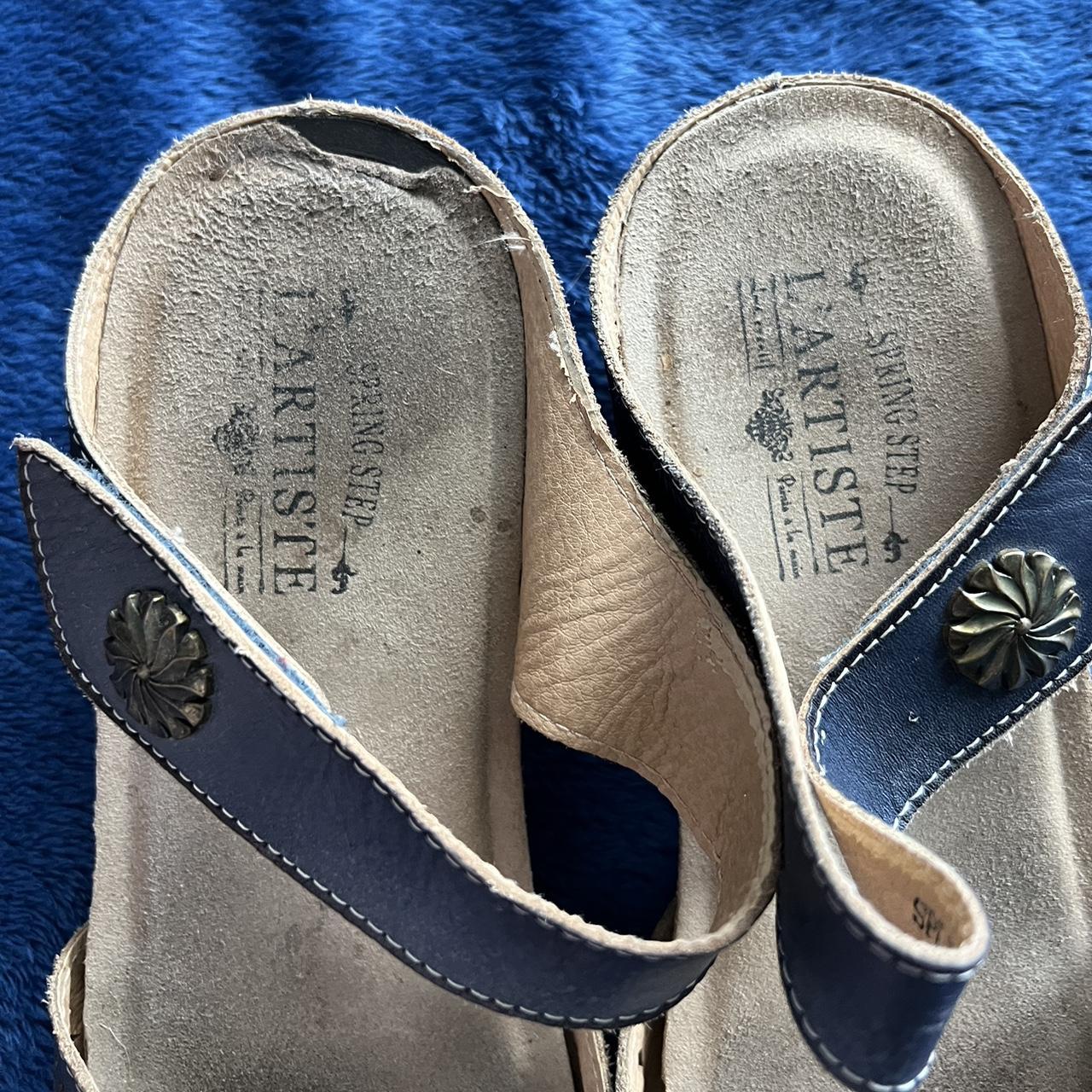 L'Artiste Women's Navy Sandals | Depop