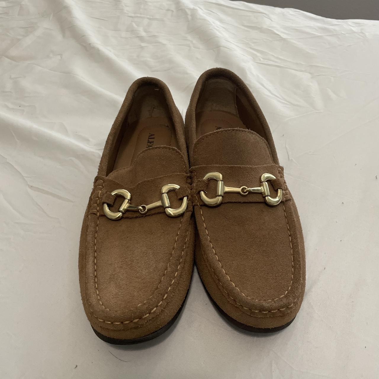 tan dress shoes
