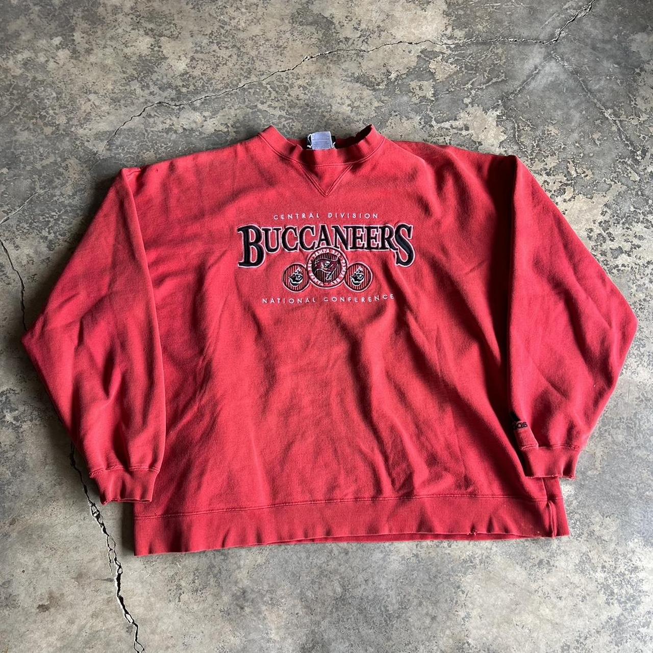 Vintage Majestic Buccaneers Crewneck Size L No Flaws - Depop