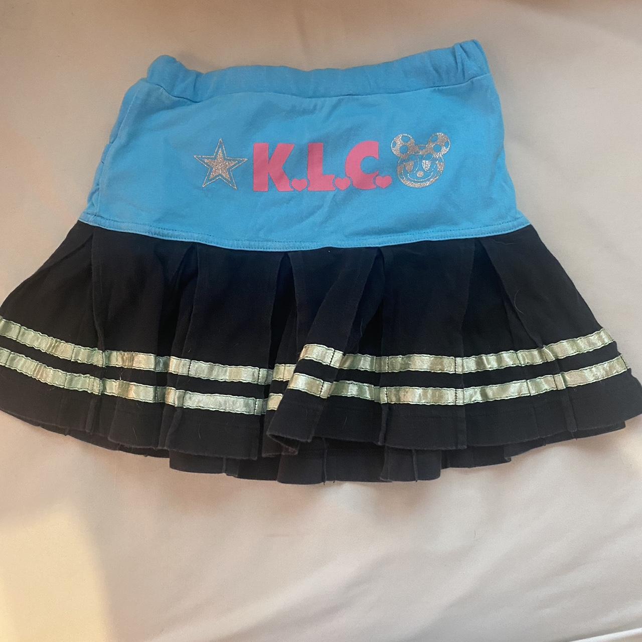 skirt Stretchy, should fit a women's Depop