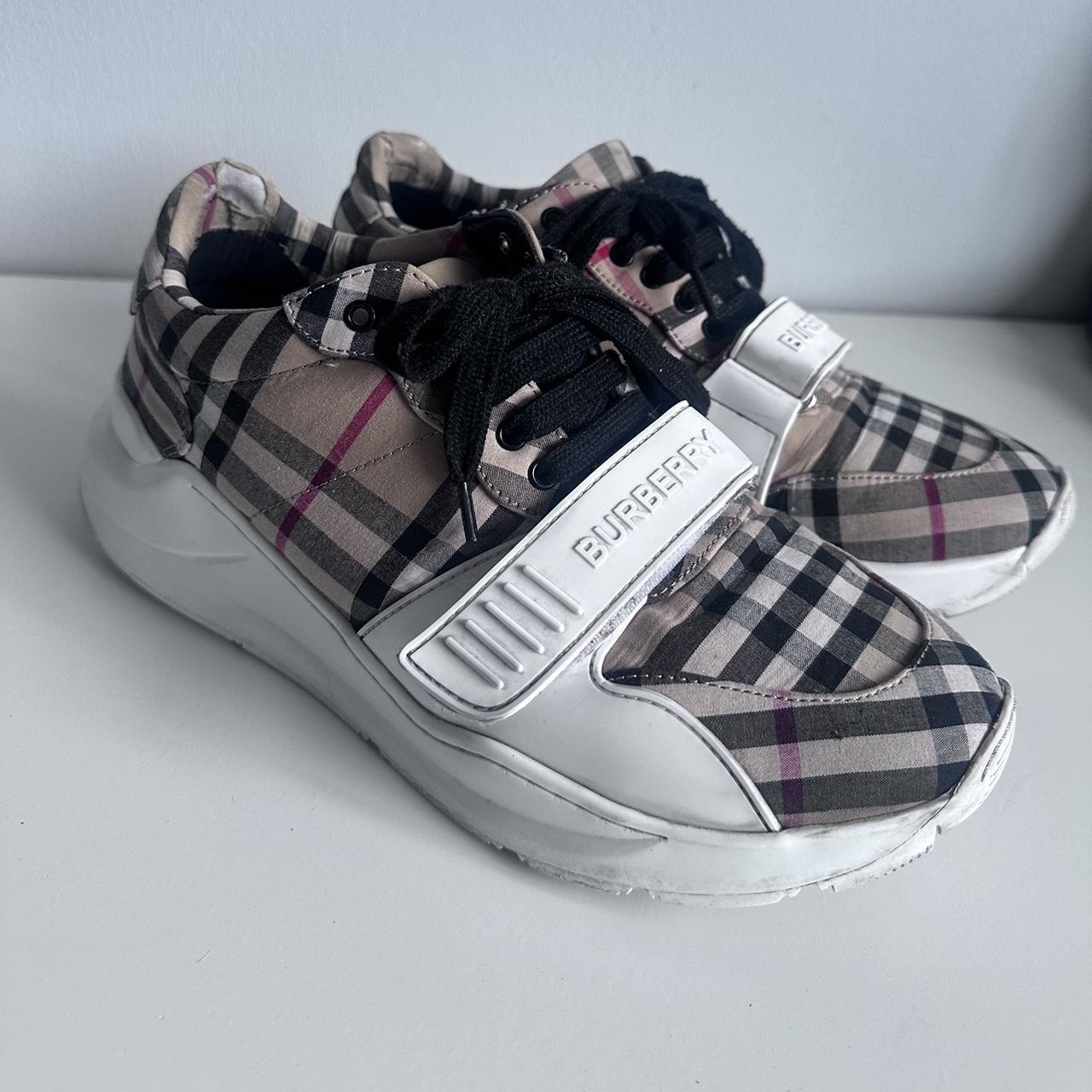 Burberry shoes size 7 hotsell