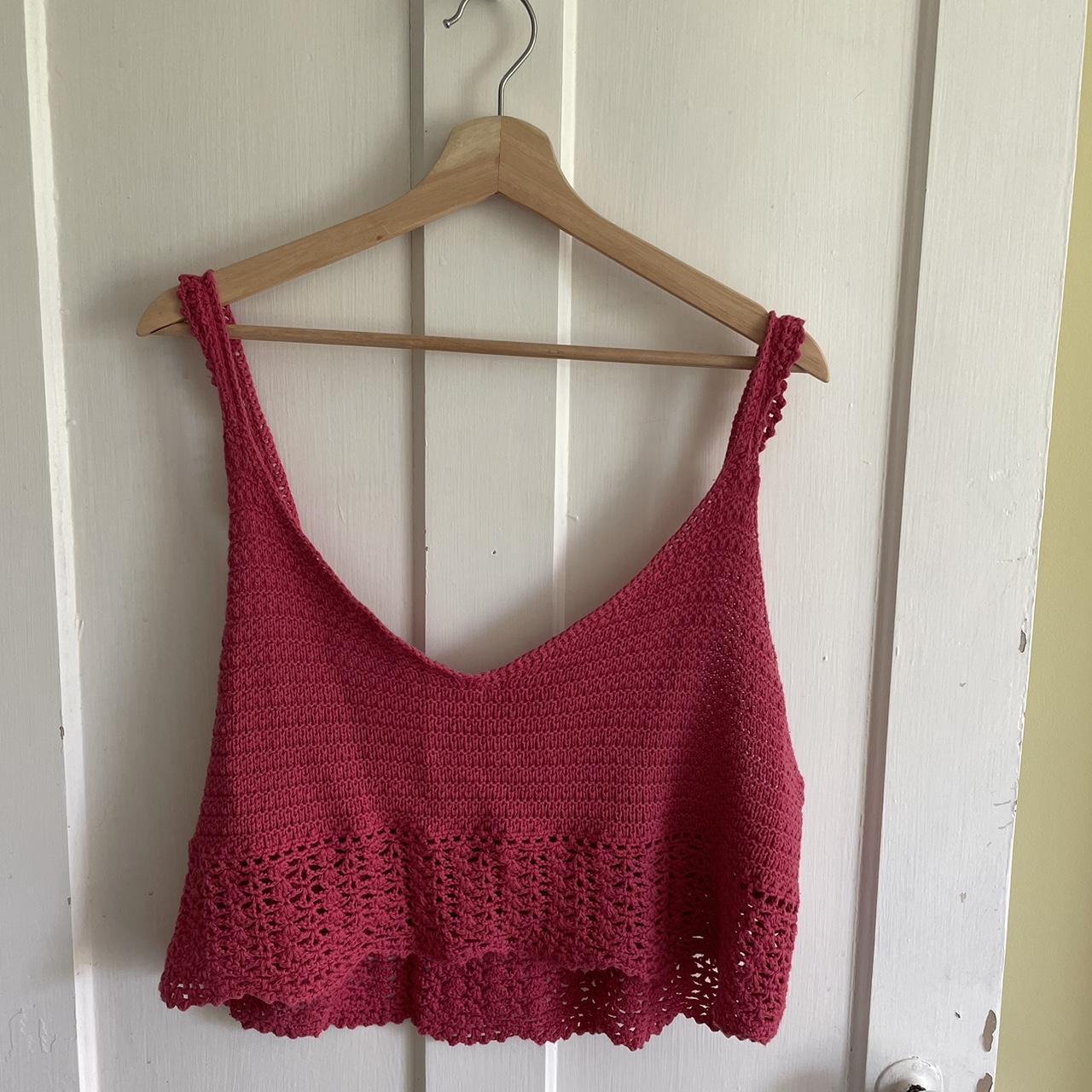 American Eagle red/pink crochet crop top XXL - Depop