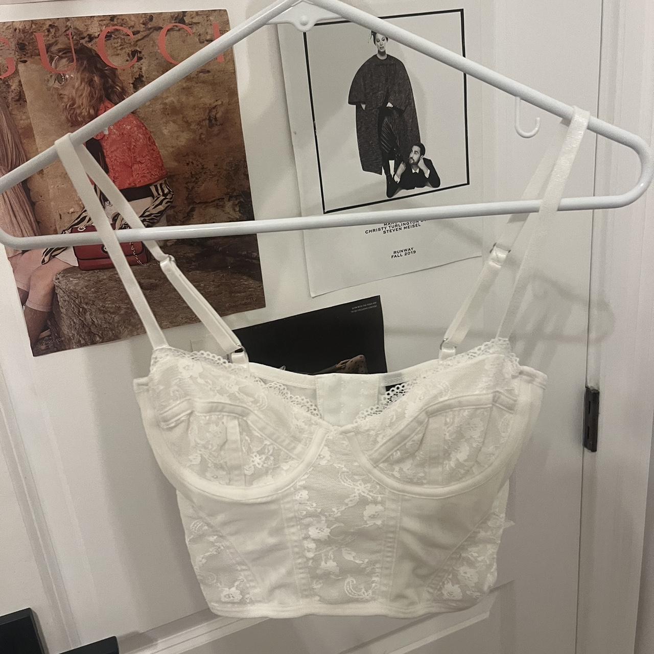 White corset crop top! New without tag. Depop