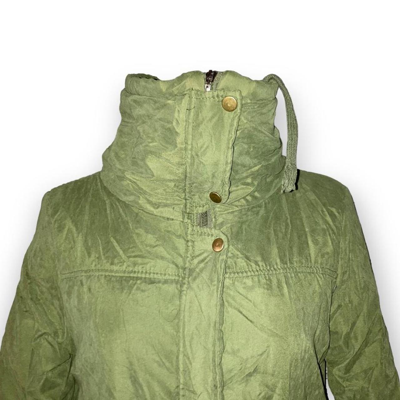 Women's White and Green Jacket (2)