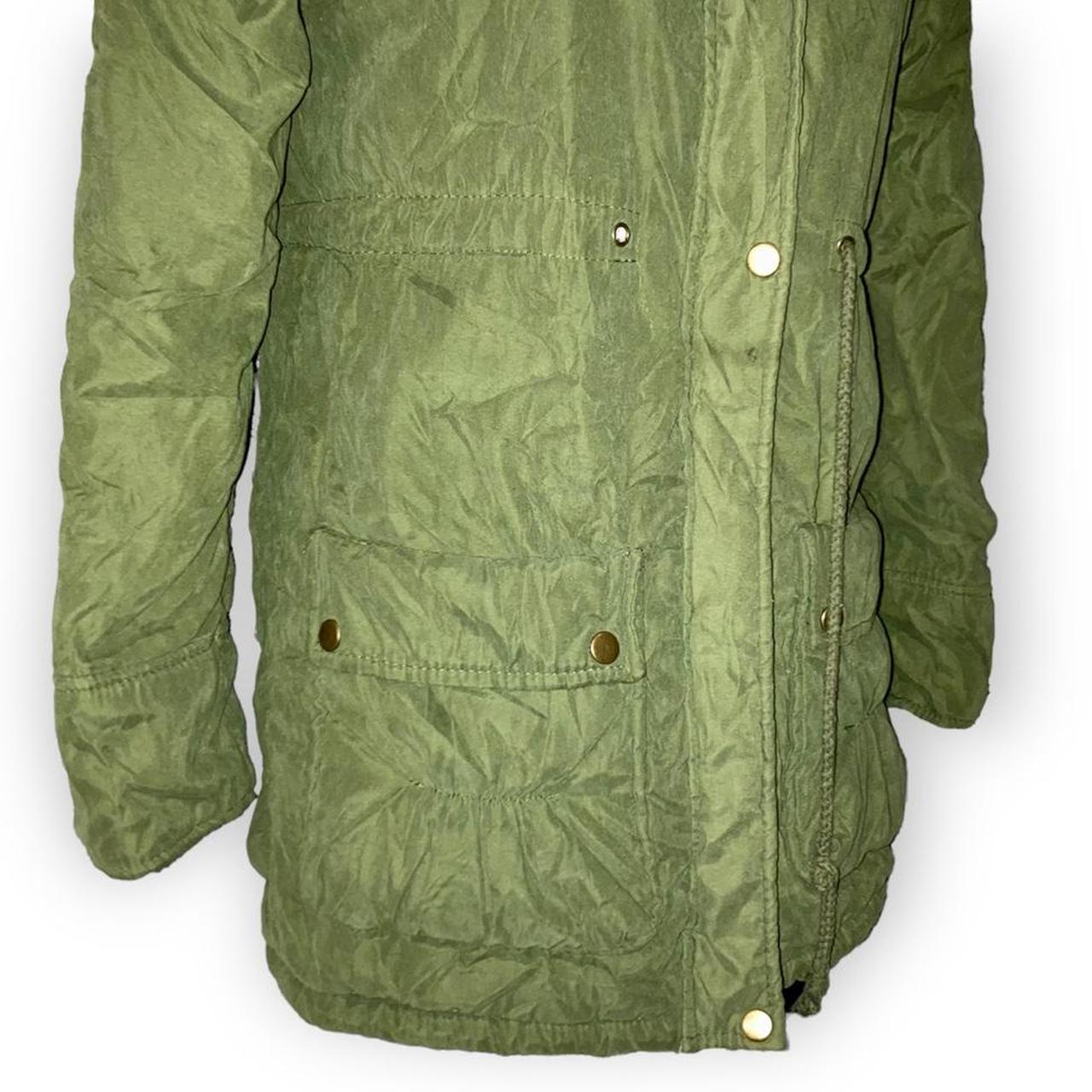 Women's White and Green Jacket (3)
