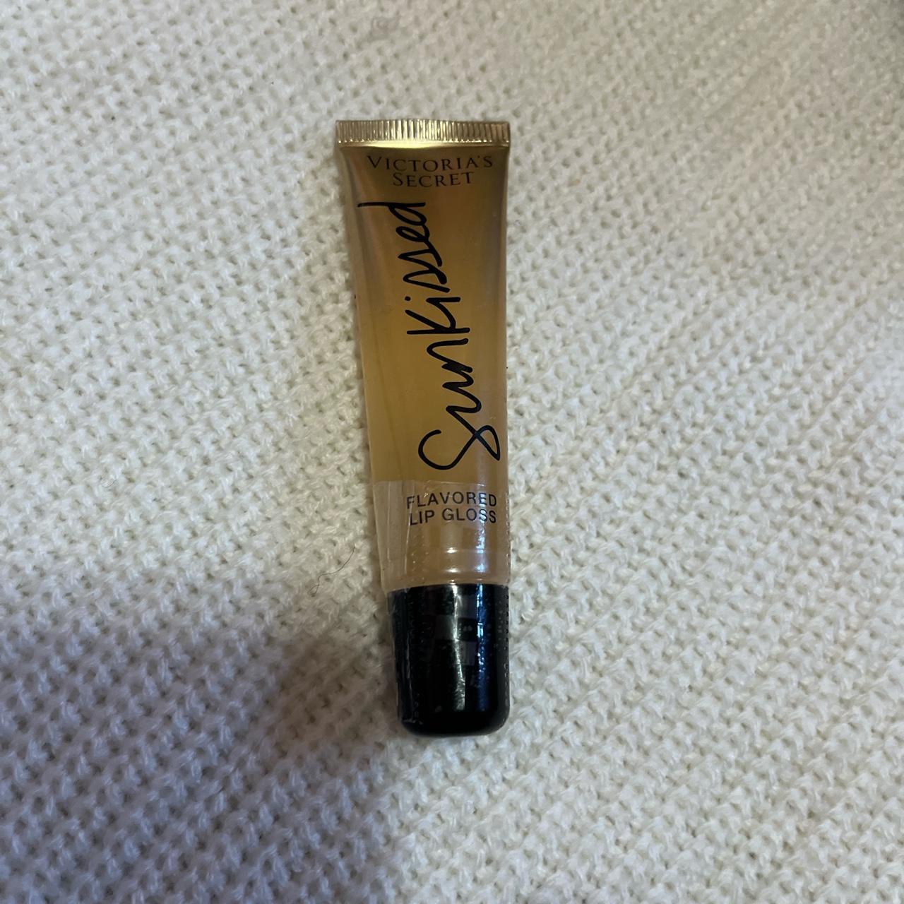 NWT Victoria's Secret Black Valentine's Day Lips - Depop