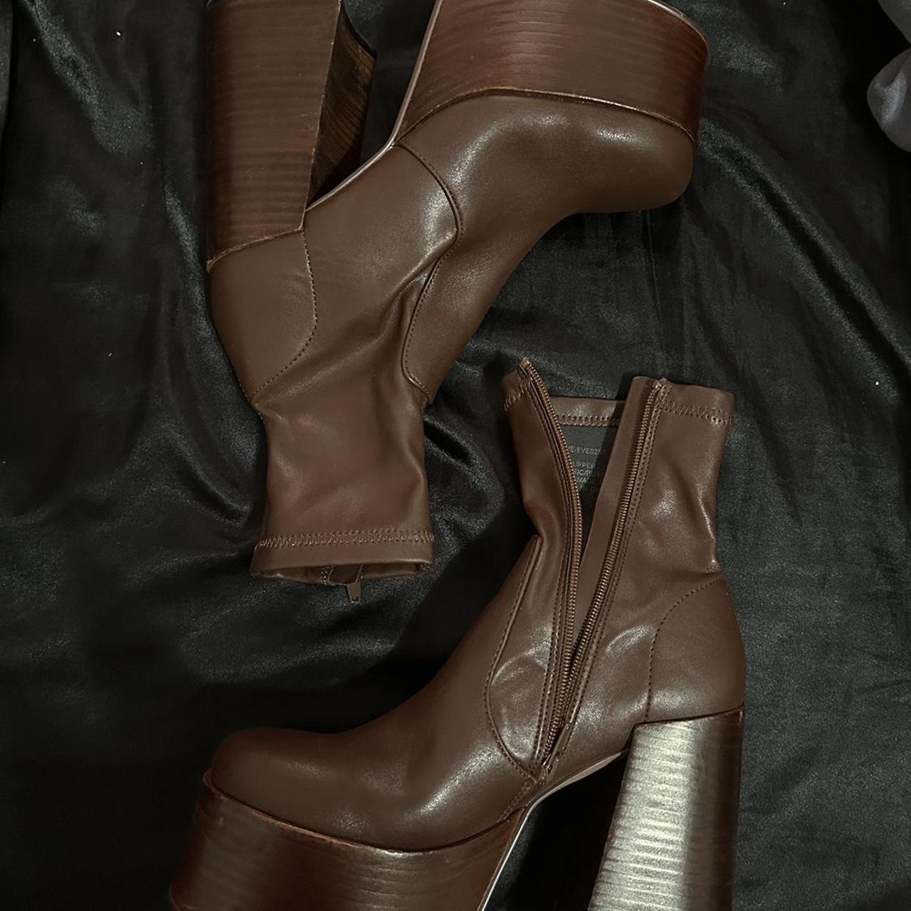 Steve Madden Women's Brown Boots Depop